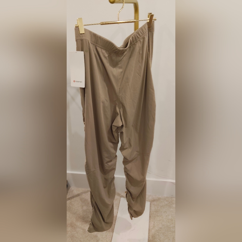 lululemon athletica Men's Khaki Chinos